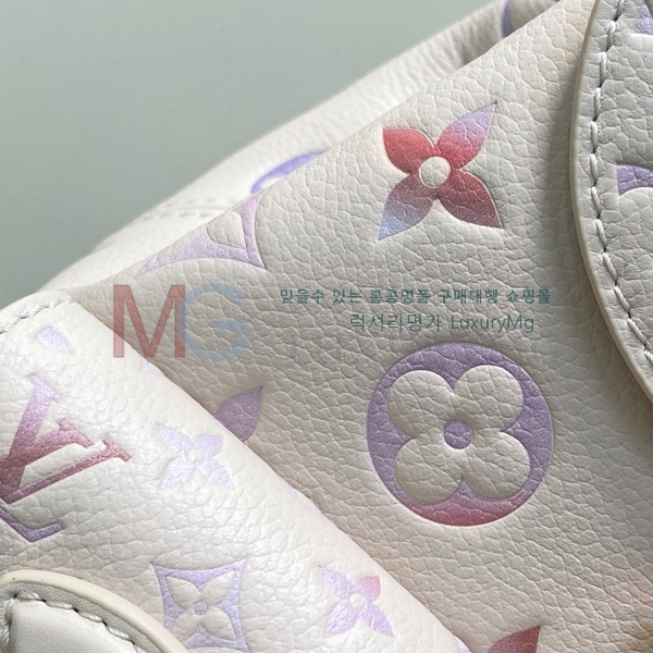 ̺   M15113-50