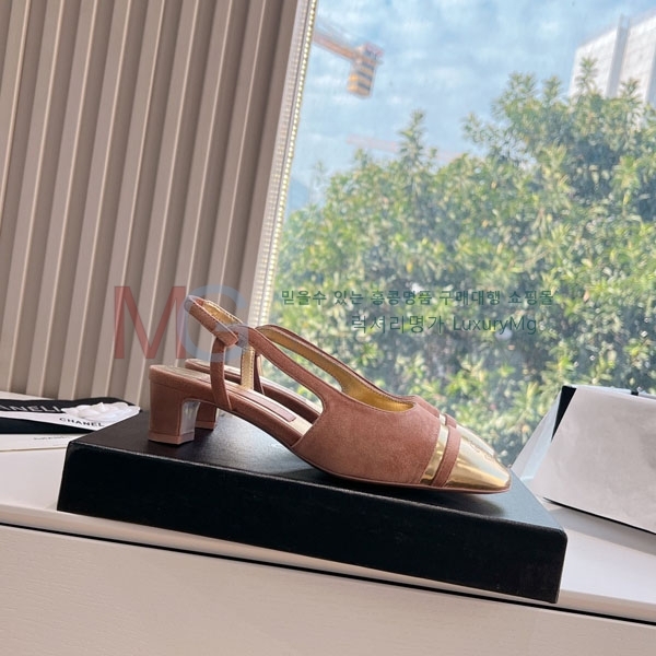  *   AK5506221-2