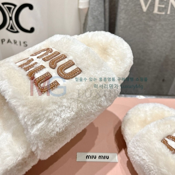  ̿̿   MIU09662-4