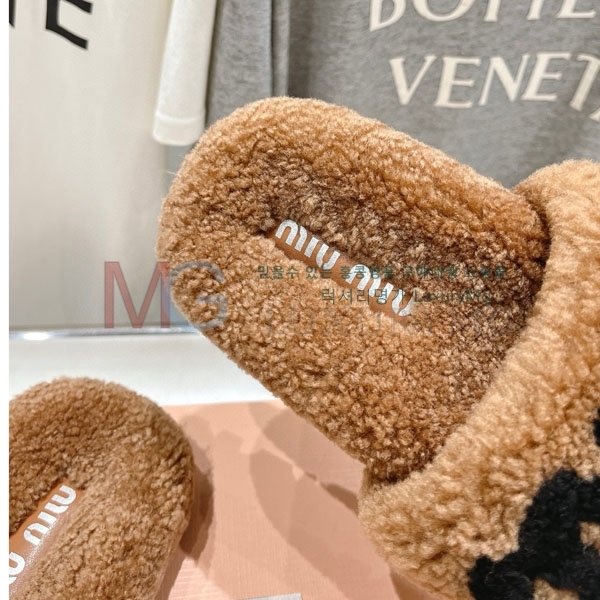  ̿̿   MIU09663