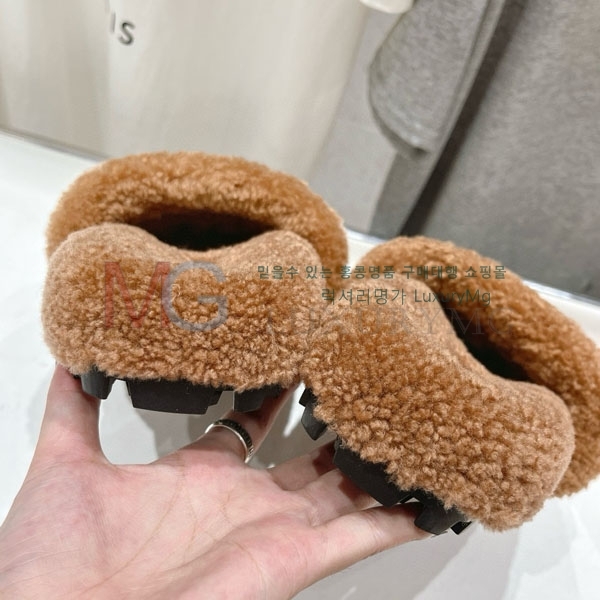  ̿̿   MIU09663