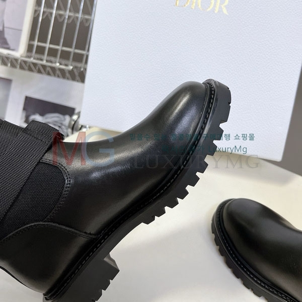    DR600325