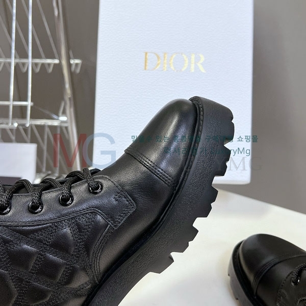   Ŭ  DR600395-1