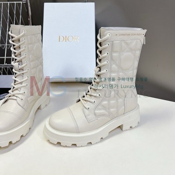   Ŭ  DR600395