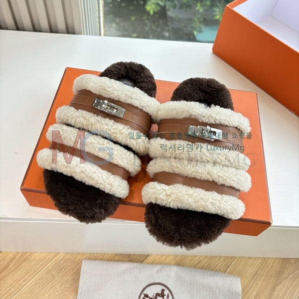޽   H0054992-1