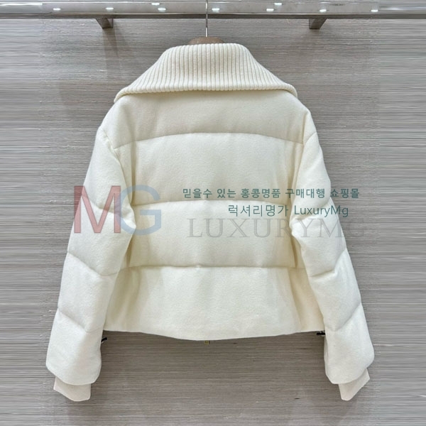  η** ٿ е LP2312055-4