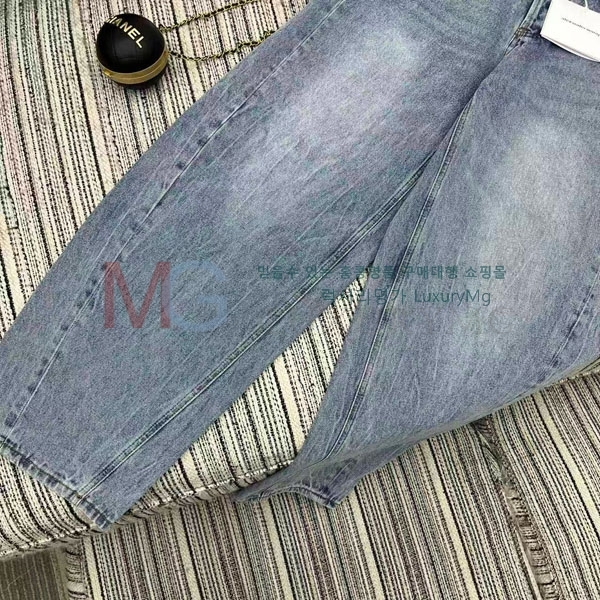  ˷   AW253281-4