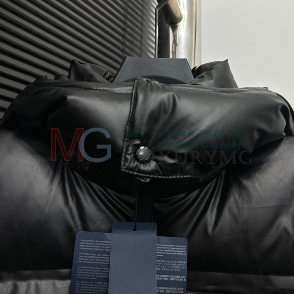   ٿ е 836793-1