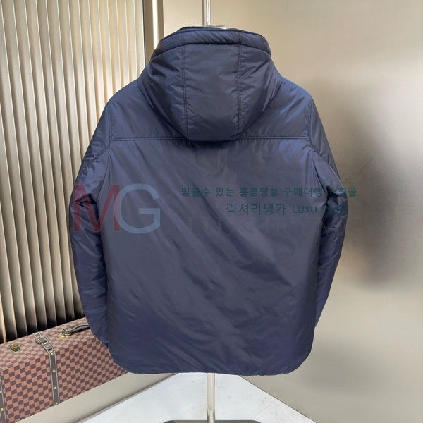   ٿ е 836798-1