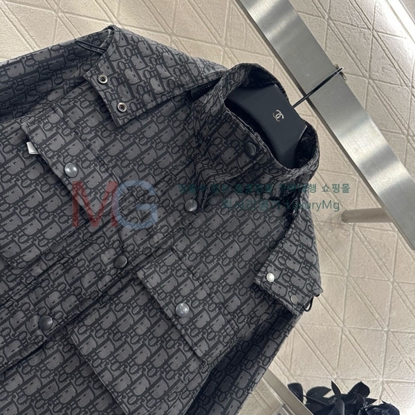   е  D65345637-4
