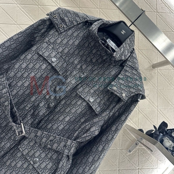   е  D65345637-5