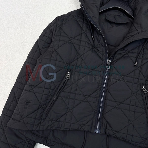   ٿ е D65343456-4