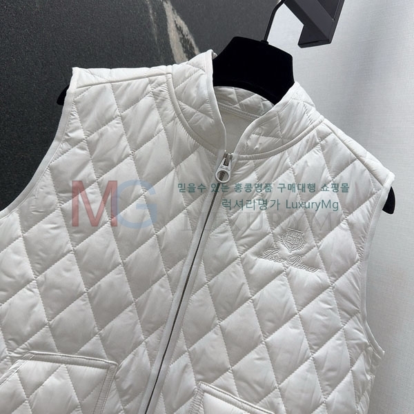  η** е   LP297876-7