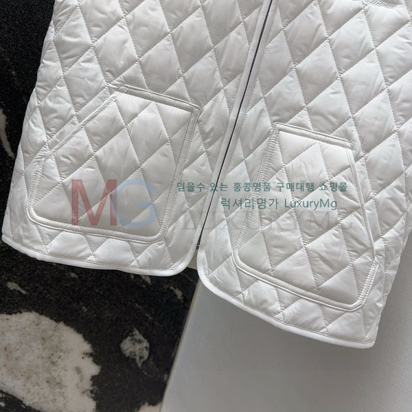  η** е   LP297876-7