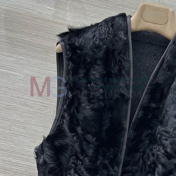  η** þ    LP234503-10