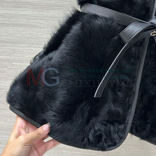  η** þ    LP234503-10