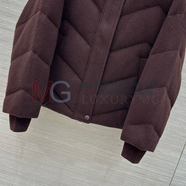  η** ٿ е LP234503-1