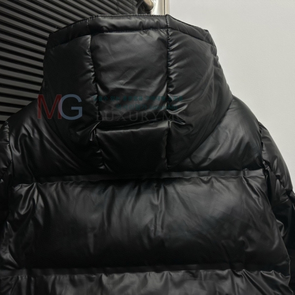   ٿ е PA834881-2