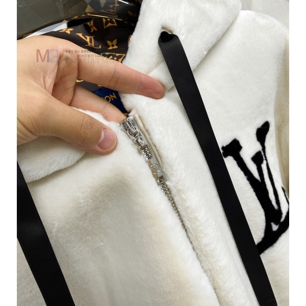  ̺ þ   LV5628469-1