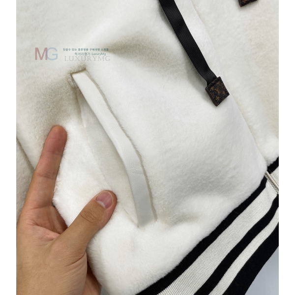  ** þ  LV325741-1