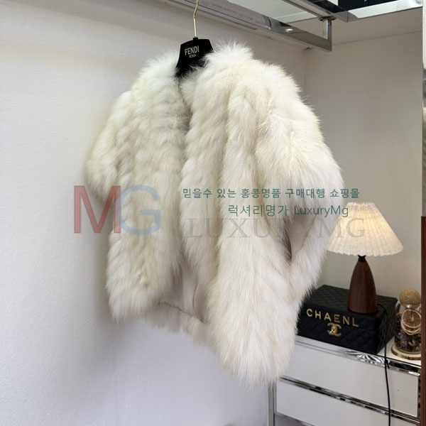   þ    FEND223424-6