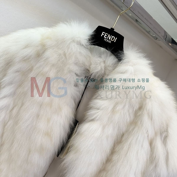   þ    FEND223424-6