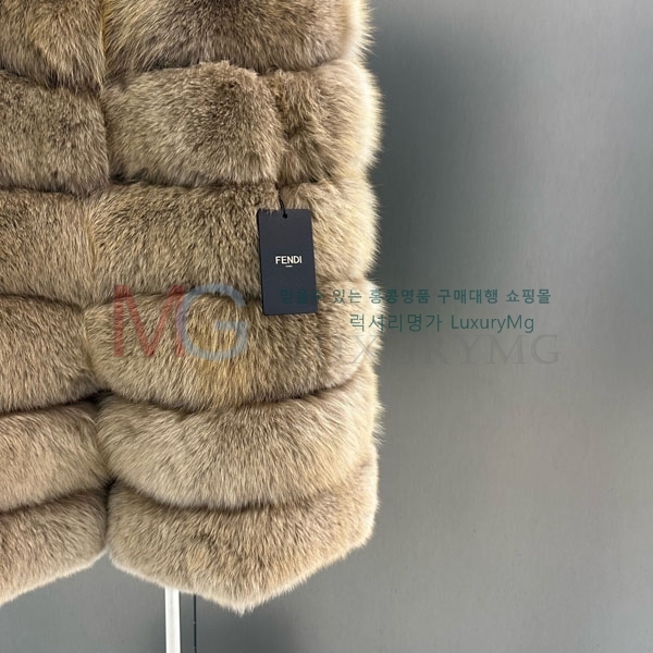   þ    FEND234008-1