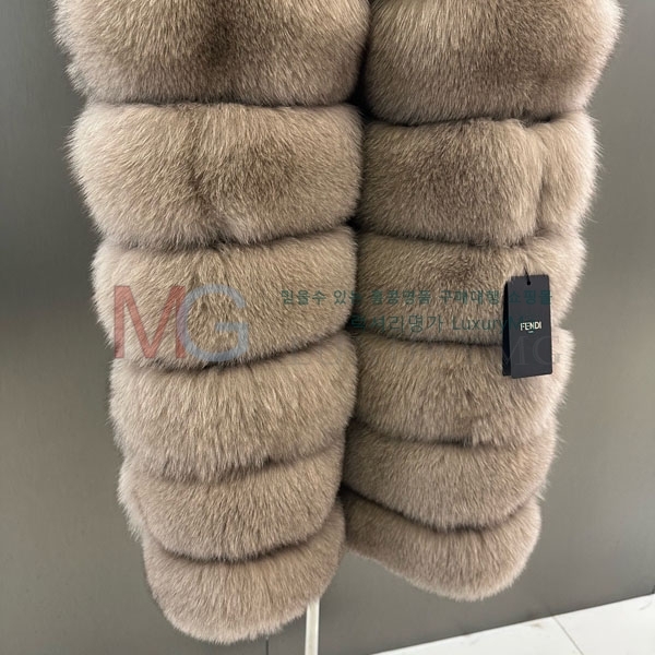   þ    FEND234008-3