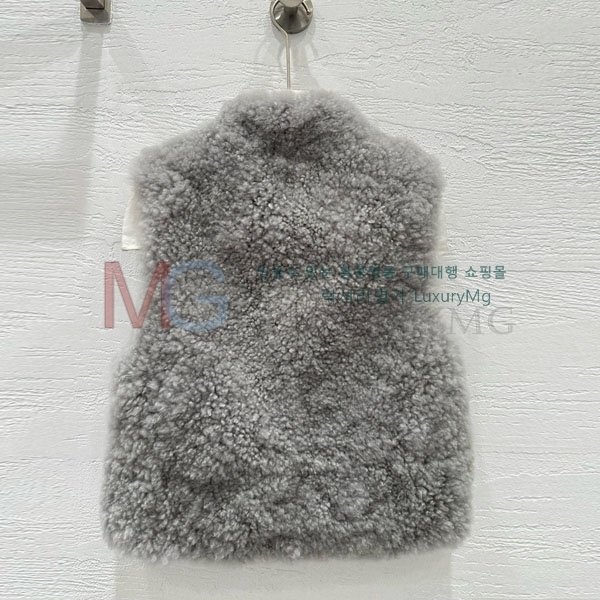  η** þ    LP23243033-4