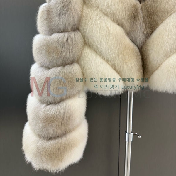   þ   FEND234008-5