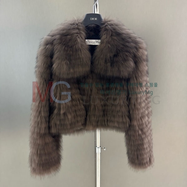   þ   DO8234077-11