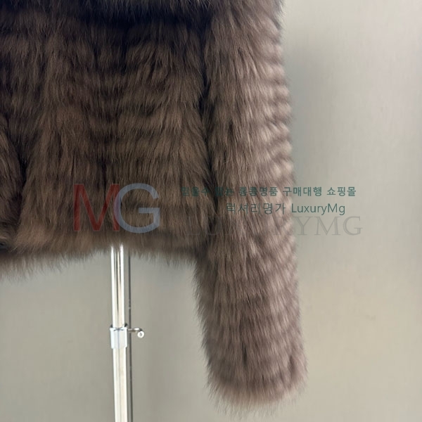   þ   DO8234077-11