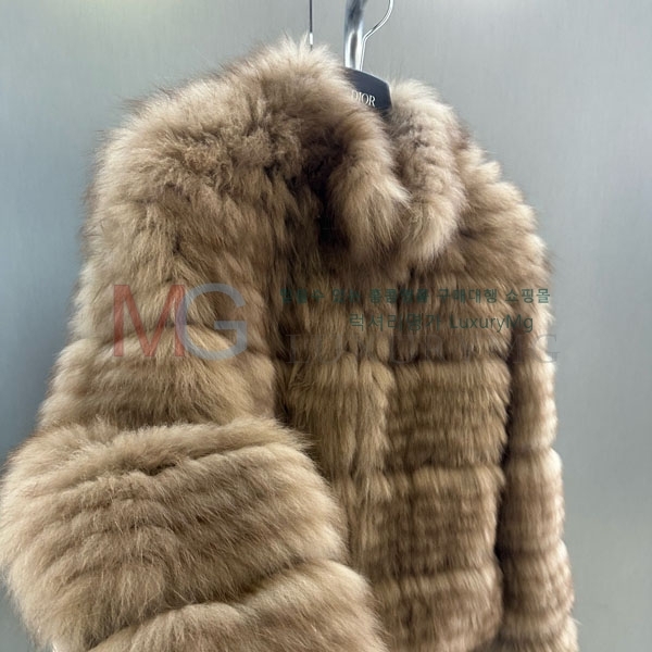   þ   DO8234077-14