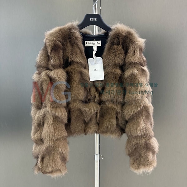   þ   DO8234077-18