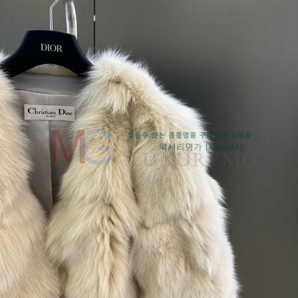   þ   DO8234077-19