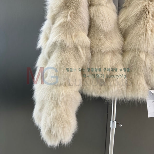   þ   DO8234077-19