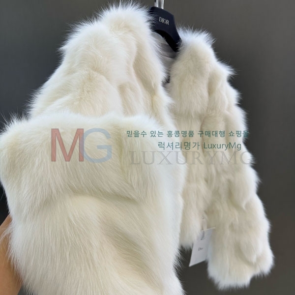   þ   DO8234077-20