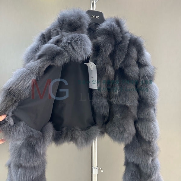   þ   DO8234077-21