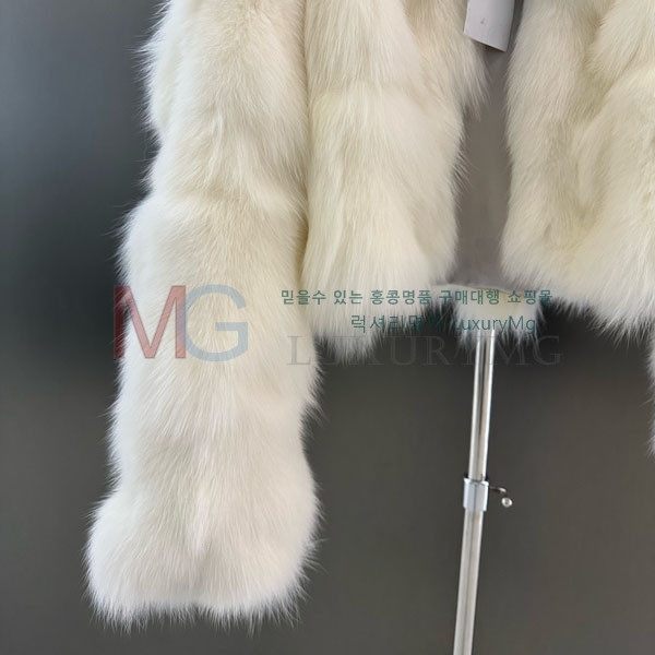   þ   DO8234077-22