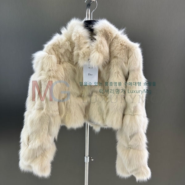   þ   DO8234077-24