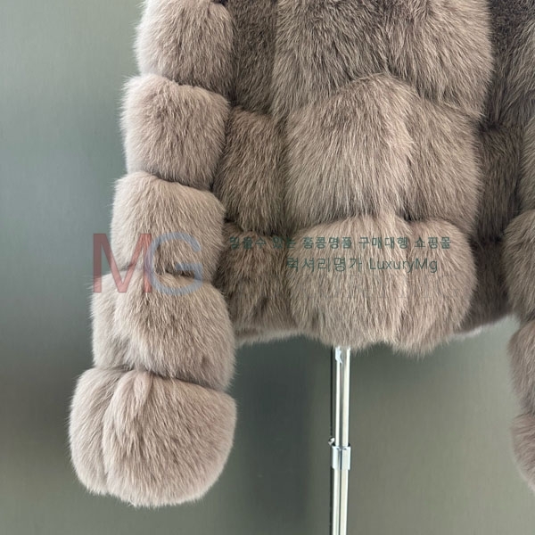   þ   DO8234077-27