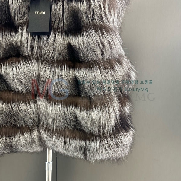   þ    FEND234008-4