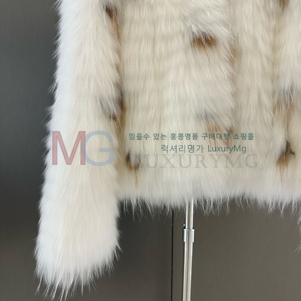   þ   DO8234077-31