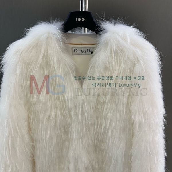   þ   DO8234077-34