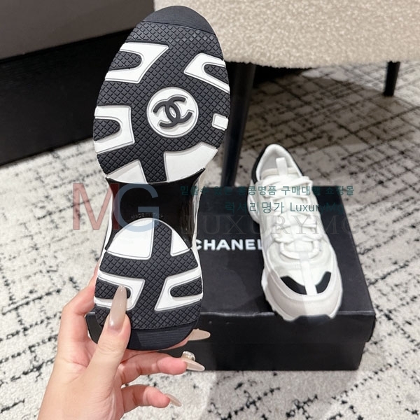  * ĳ־ Ŀ AT555036-1