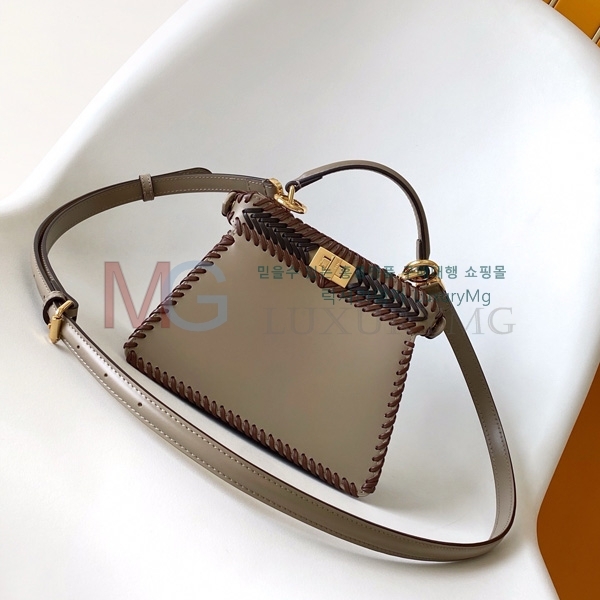  ī ̾ ڴ ̴ F0095001-4