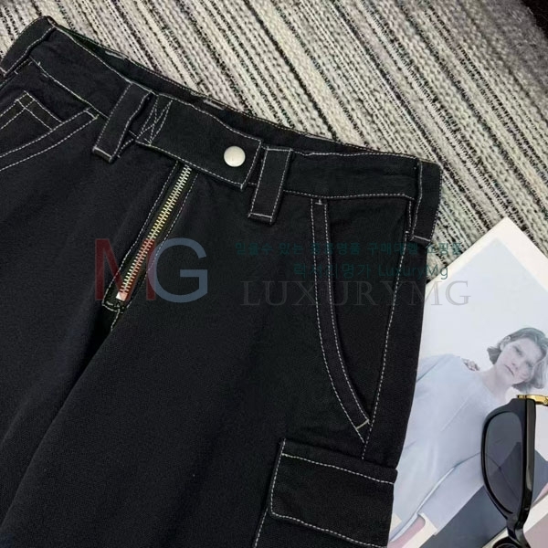  ũ Ʃ  AU232340238-3