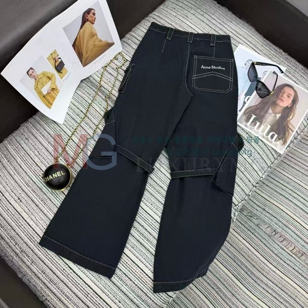  ũ Ʃ  AU232340238-3