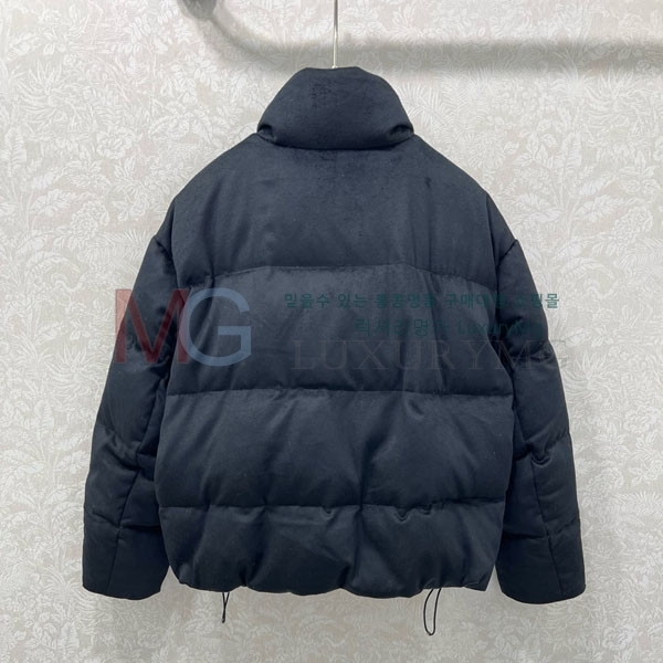  η** ٿ е LP31055-15