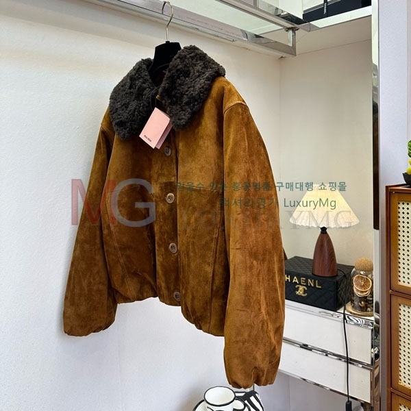  ̿̿ þ   MIU234033-4